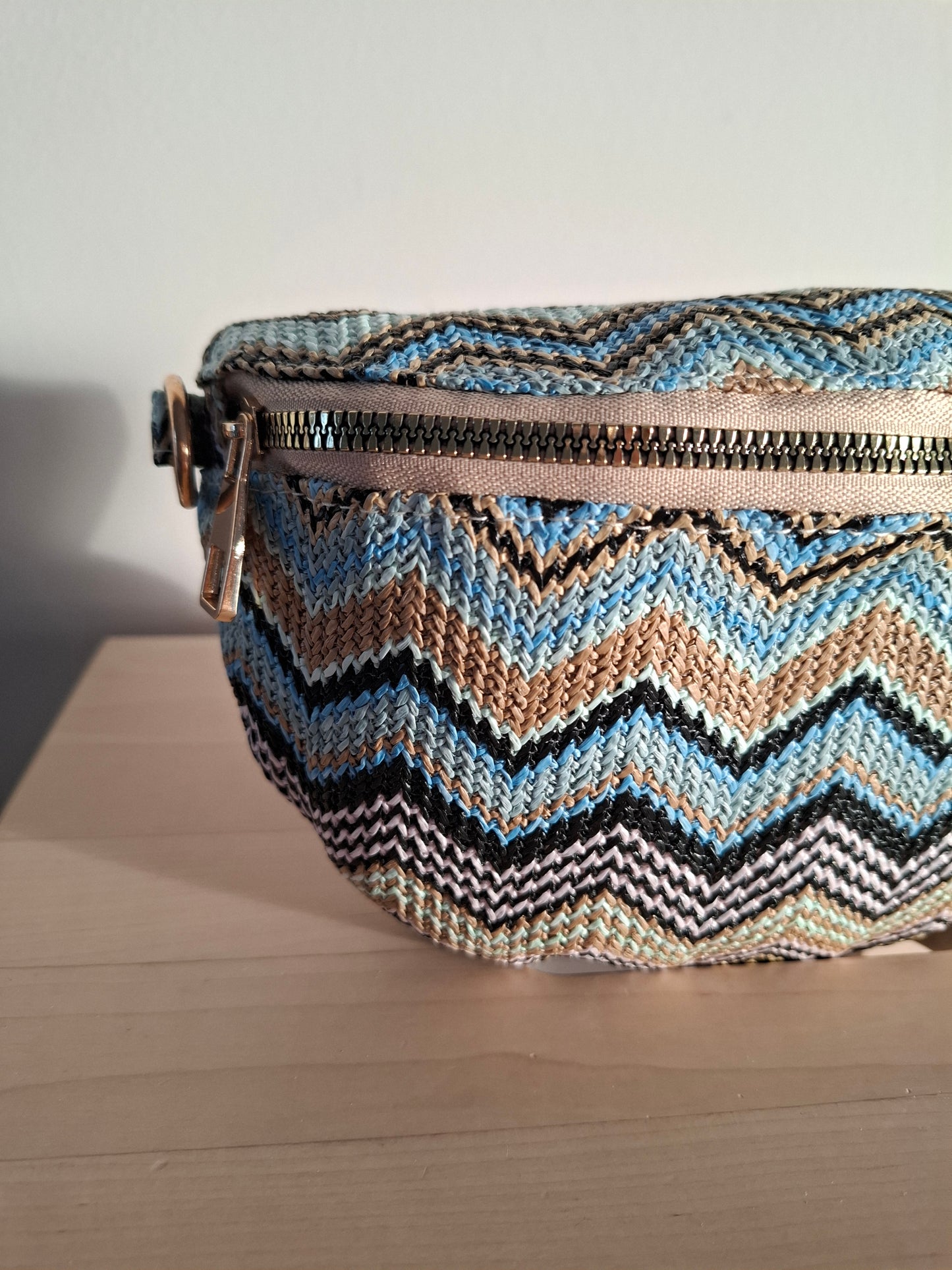 Sac banane en tissu à motif zigzag multicolore