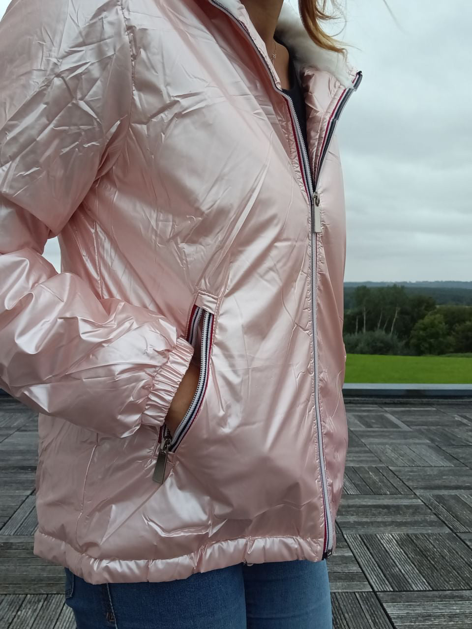 Attrait Paris - Manteau court imperméable fourré rose métallisé