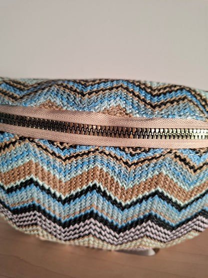 Sac banane en tissu à motif zigzag multicolore