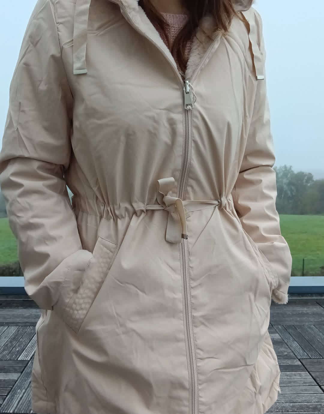 New Lolo - Manteau long BEIGE zip uni réversible, imperméable et complètement fourré resserrable à la taille