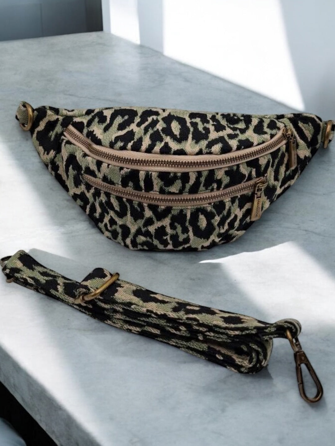 Nouveautés - Sac banane en tissu à motif léopard vert 2 poches