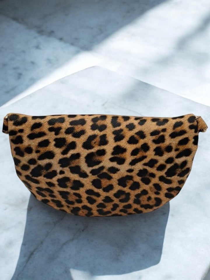 Sac banane en simili cuir motif léopard avec sangle fantaisie