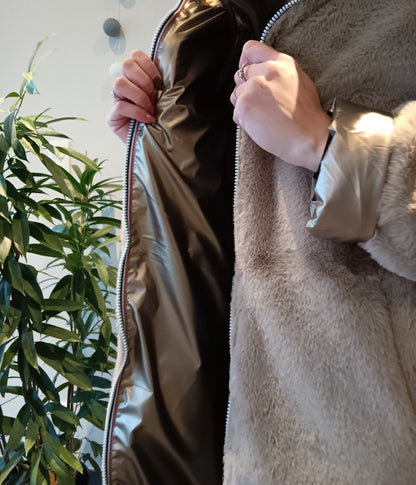 Melya Melody - Manteau long fourré fausse fourrure réversible imperméable doré - Curvy