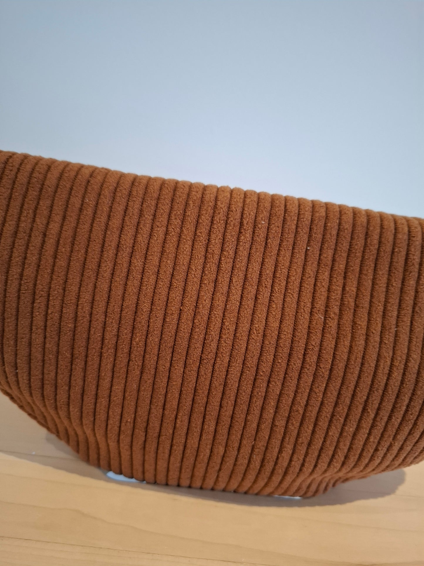 Sac banane velours côtelé 2 poches marron chocolat clair sangle fantaisie