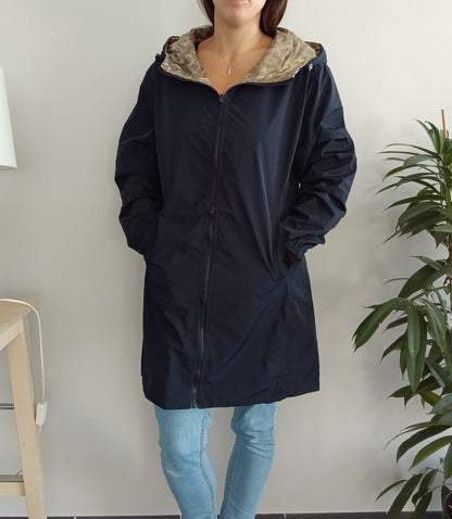 Melya Melody - Manteau long mi cuisses réversible et imperméable léger bleu marine doré léopard