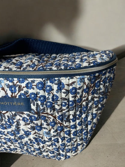 Sac banane en coton liberty fleuri bleu marine « La Ptite cachottière »