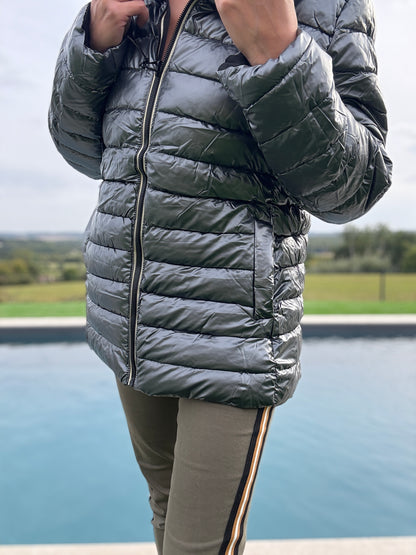 Melya Melody - Manteau court noir réversible et imperméable matelassé argenté brillant
