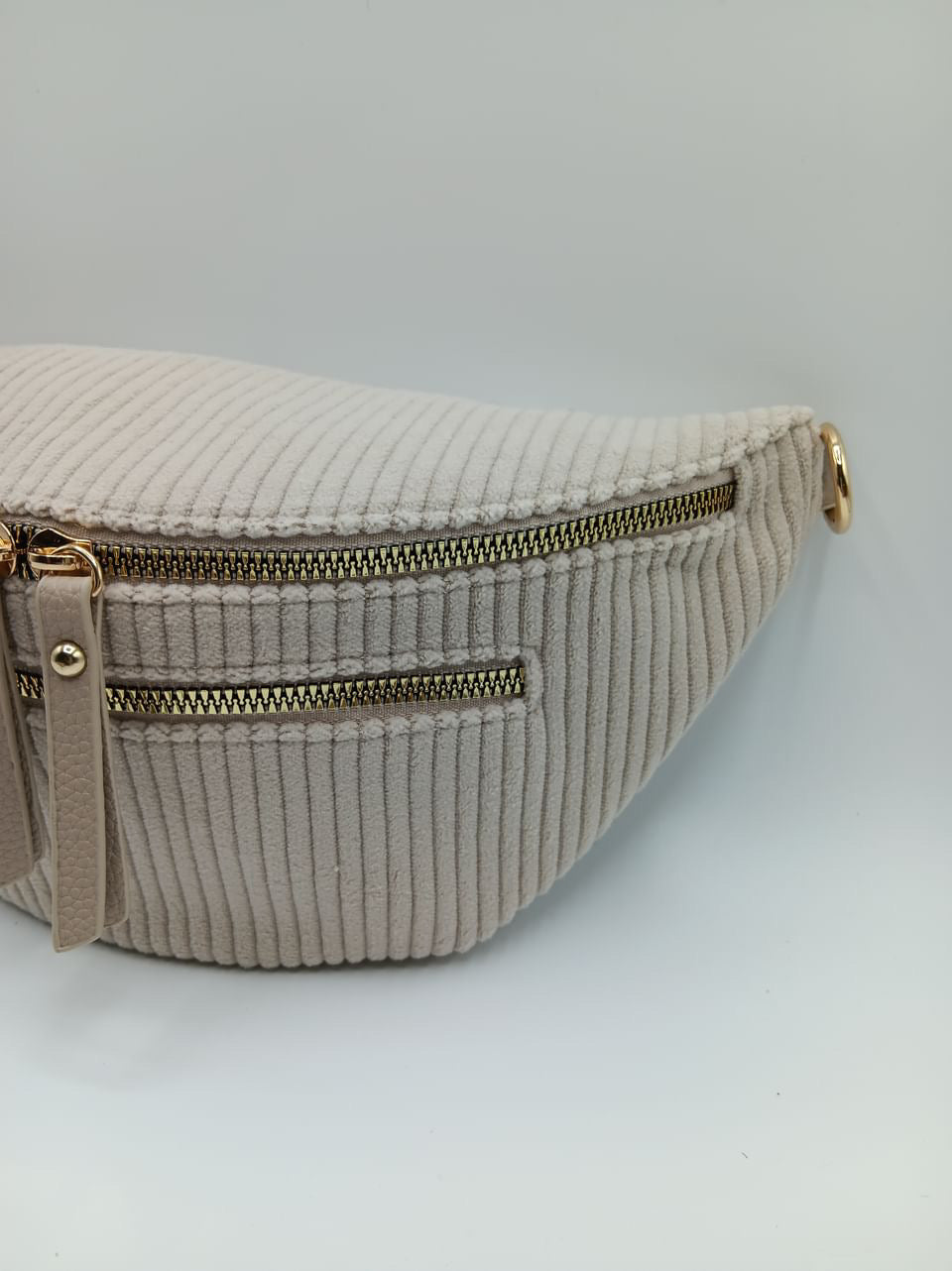 Sac banane velours côtelé 2 poches taupe clair sangle fantaisie