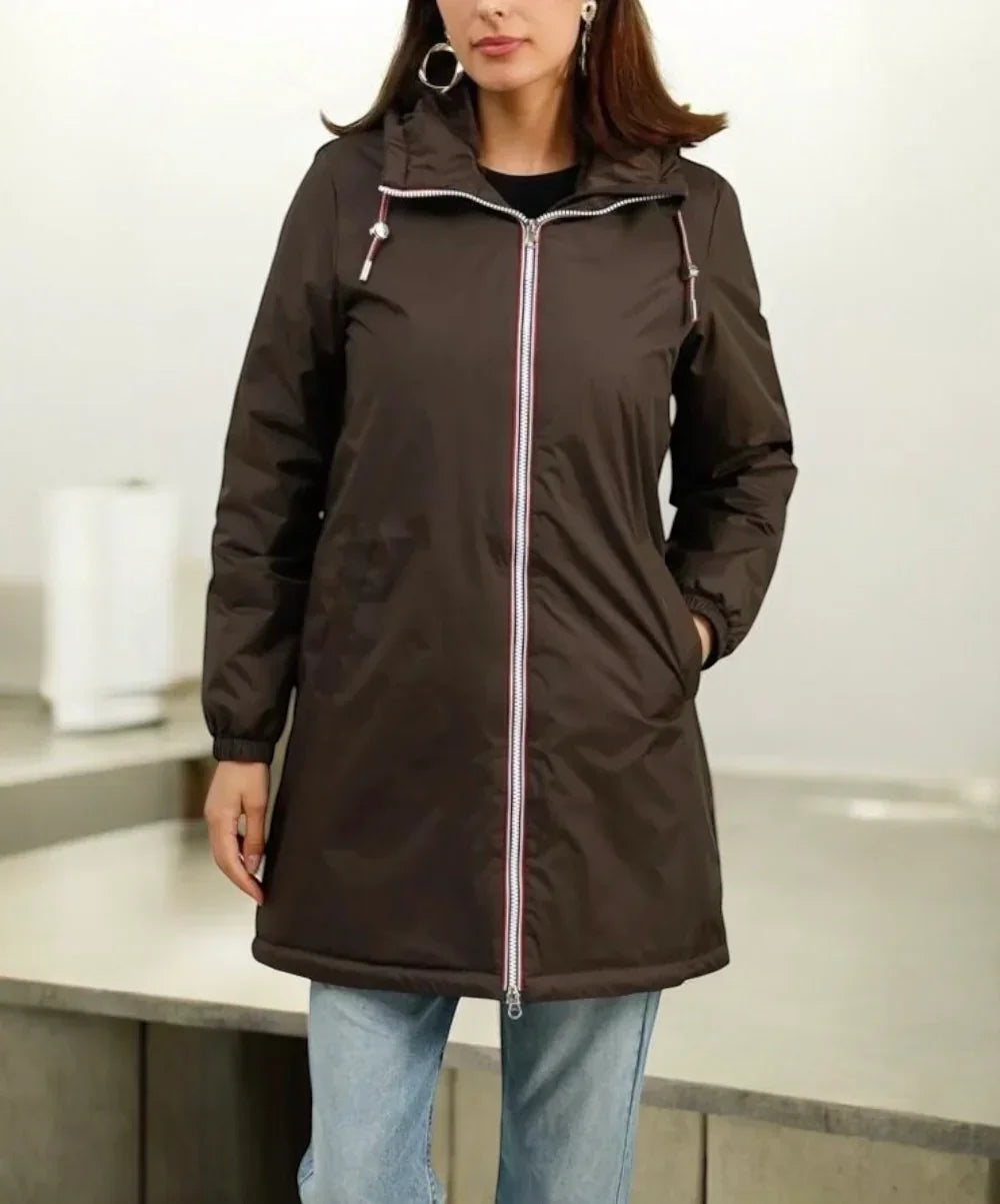 Parka longue imperméable fourrée femme Laura Jo, manteau marron chocolat avec capuche, veste chaude et résistante au vent.