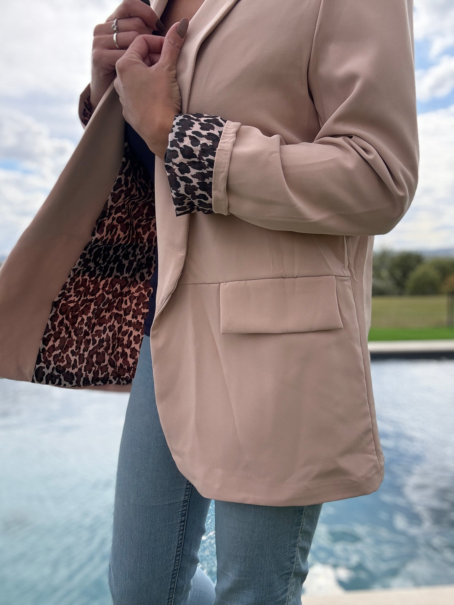 Veste blazer beige avec doublure imprimé léopard