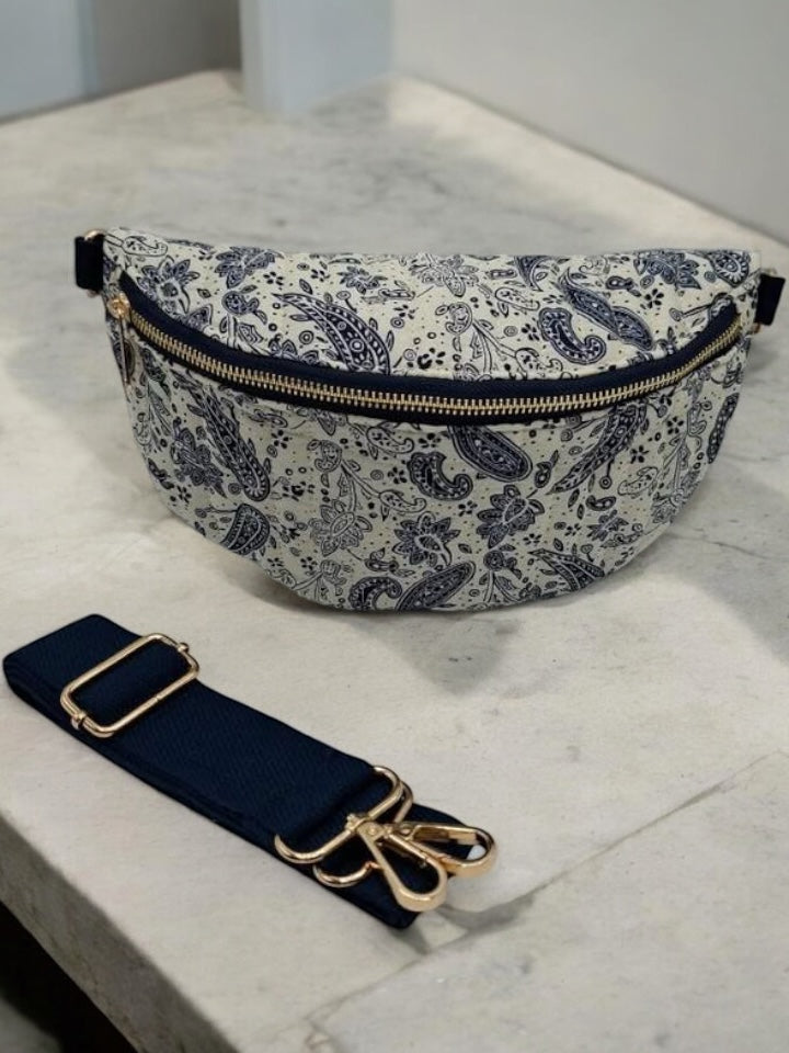 Sac banane coton matelassé liberty motif paisley bleu marine