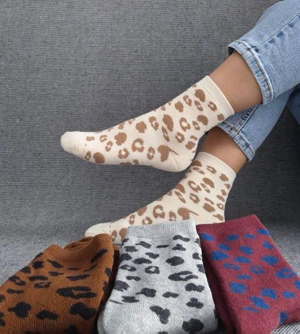 Nouveautés - Chaussettes beige en coton à motif léopard marron