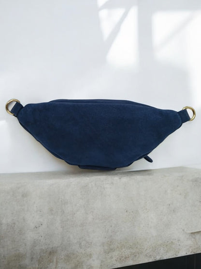 Sac banane croute de cuir velours 2 poches bleu marine