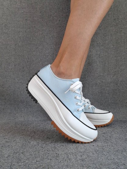 Chaussures baskets basses plate-forme tissu toile bleu