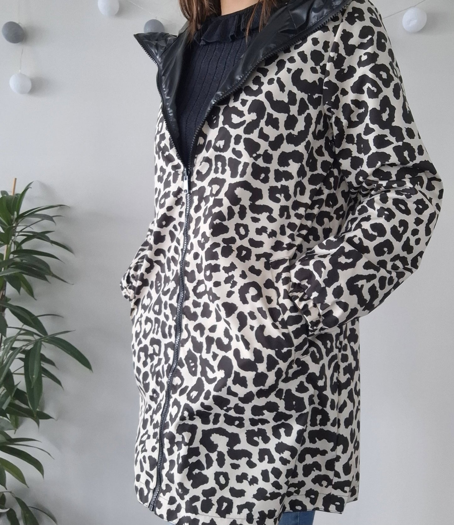 Attrait Paris - Manteau long sans ouate imperméable noir réversible avec motif léopard avec capuche