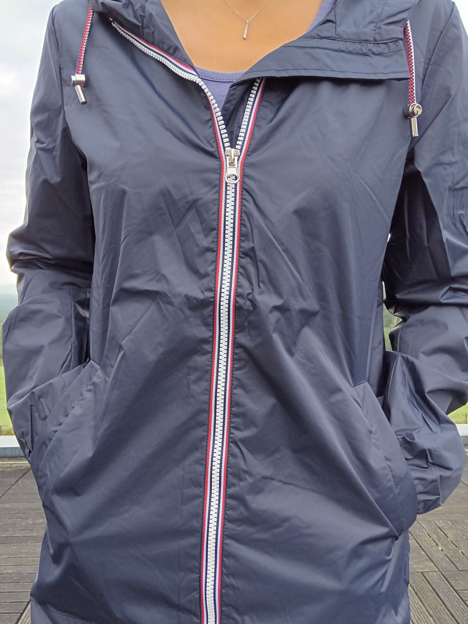 Imperméable fine doublure couleur Bleu marine mi-long mi-saison Marque Laura Jo