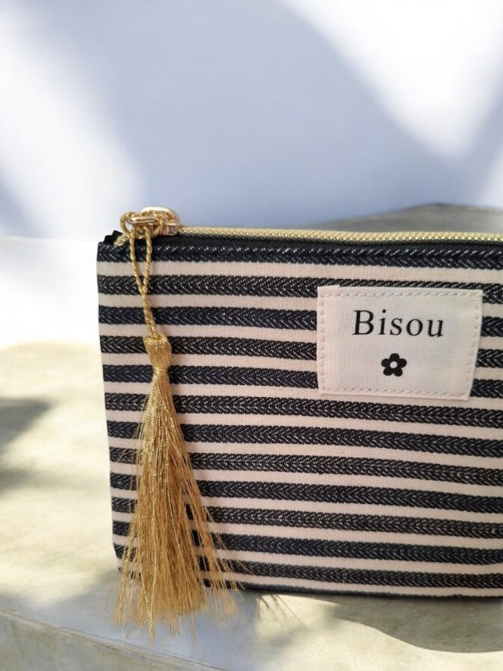 Pochette en tissu rayée noir et blanc “Bisou”