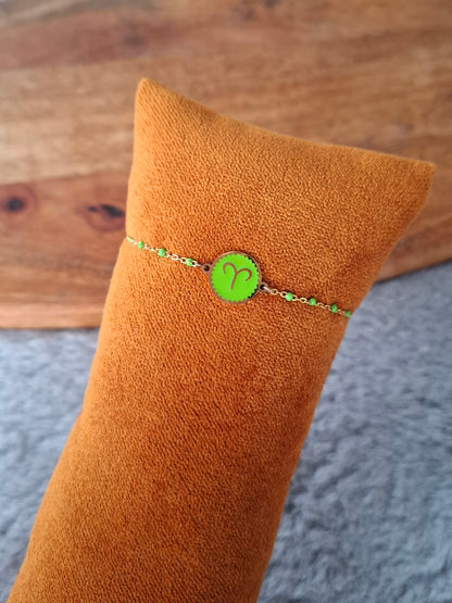 Bracelet à chaîne fine signe astrologique coloré
