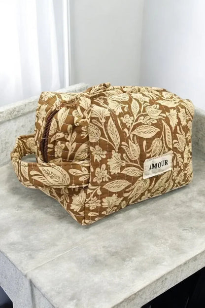 Pochette trousse en coton matelassé liberty floral toile de jouy couleur Camel et blanc