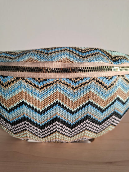 Sac banane en tissu à motif zigzag multicolore