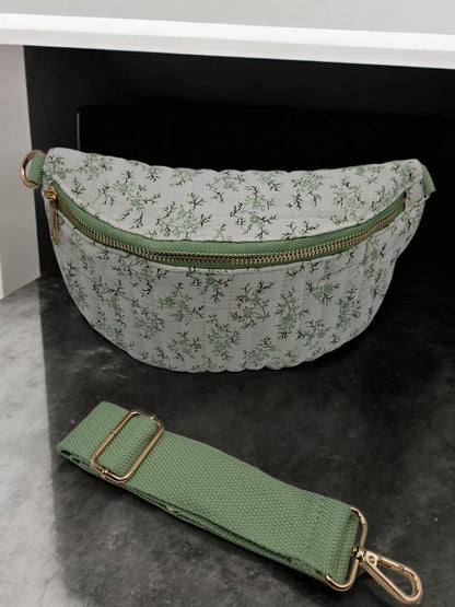 Sac banane en coton matelassé liberty blanc motif floral vert olive