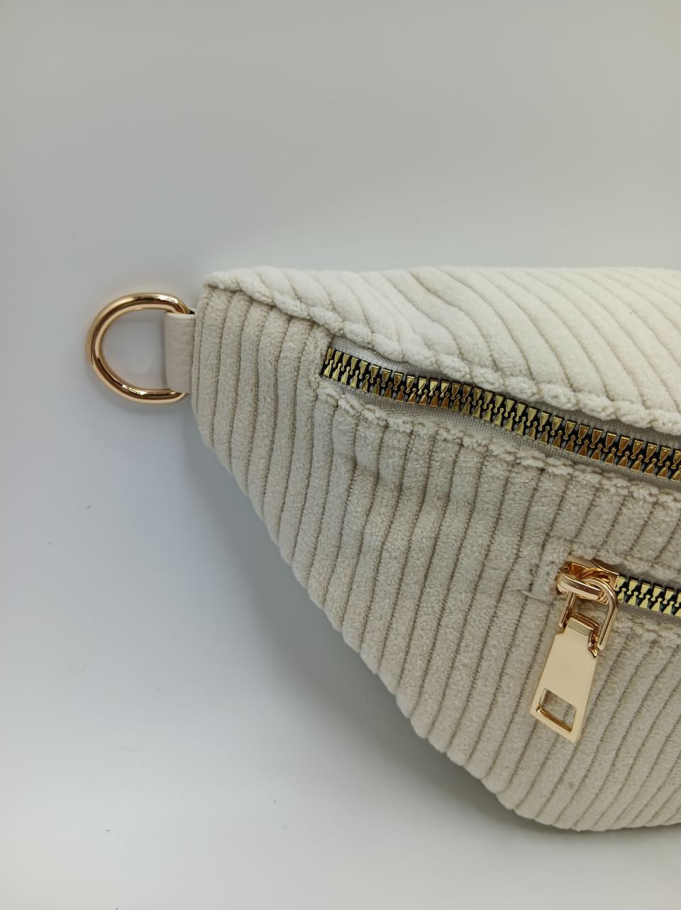 Sac banane velours côtelé 2 poches beige écru sangle fantaisie