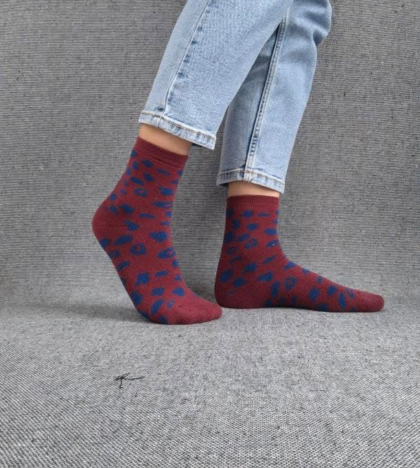 Nouveautés - Chaussettes rouge en coton à motif léopard bleu