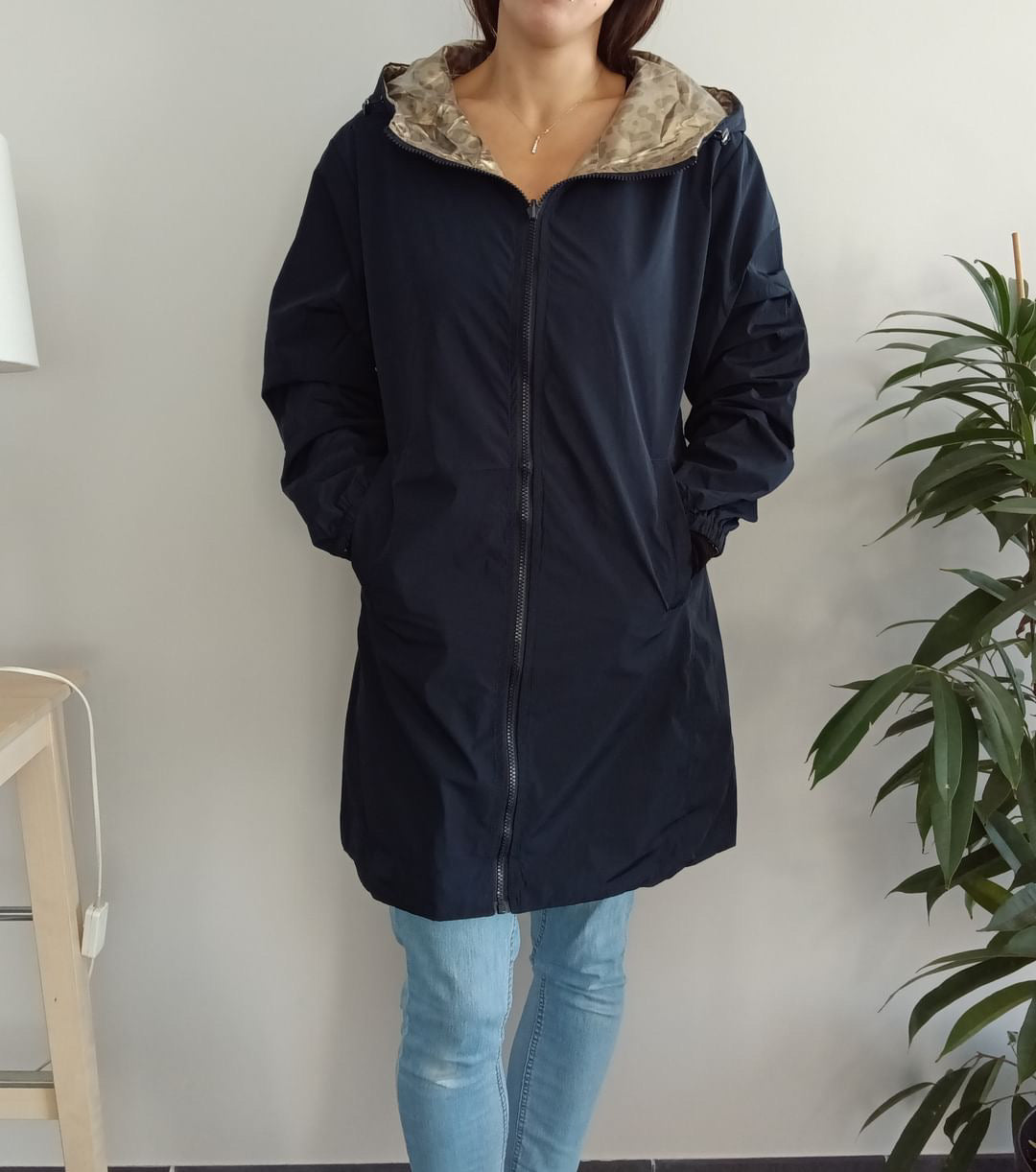 Melya Melody - Manteau long mi cuisses réversible et imperméable léger bleu marine doré léopard