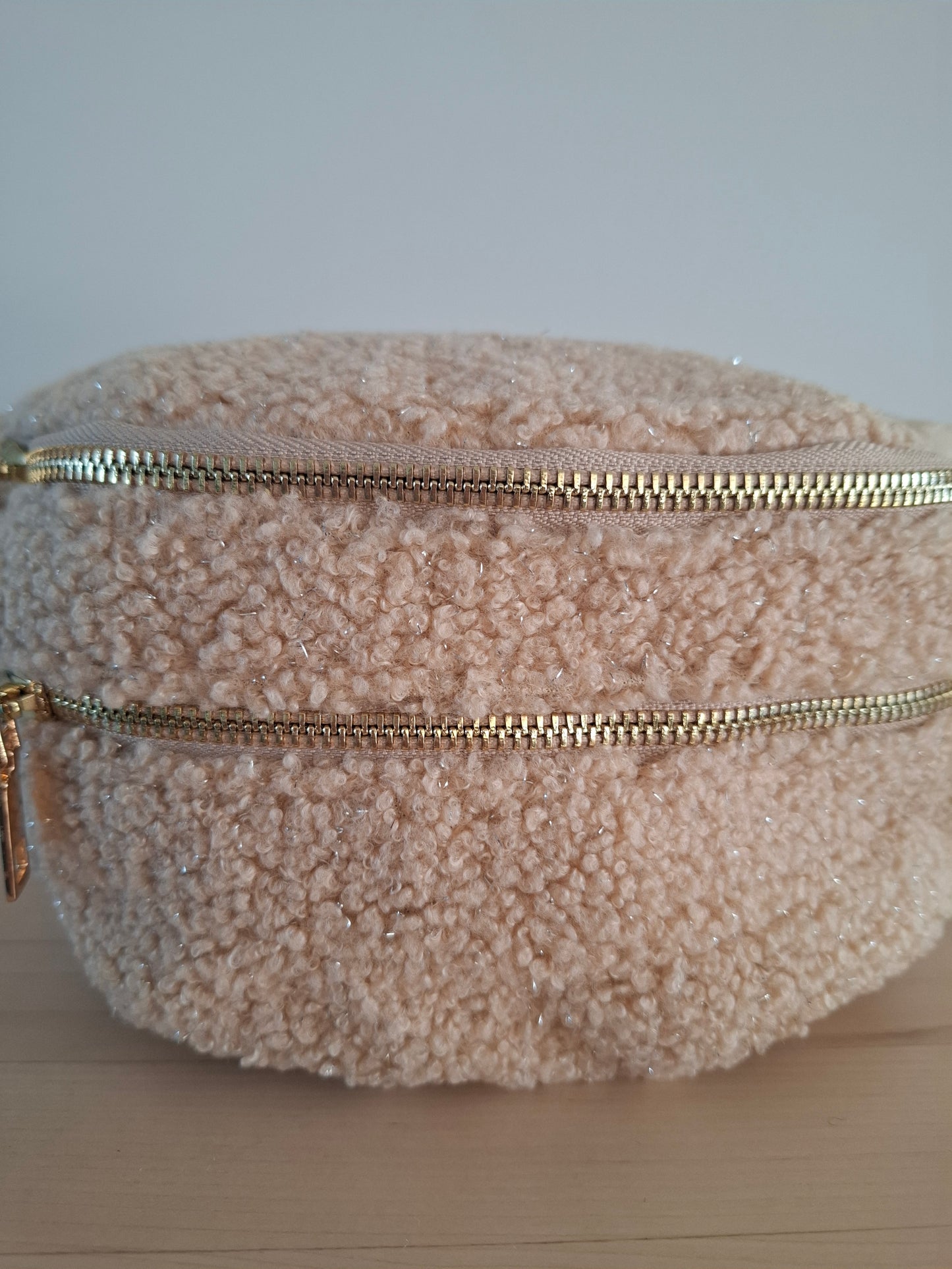 Sac banane XL peluche moumoute 2 poches beige écru