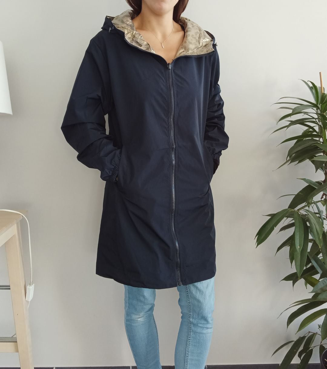 Melya Melody - Manteau long mi cuisses réversible et imperméable léger bleu marine doré léopard