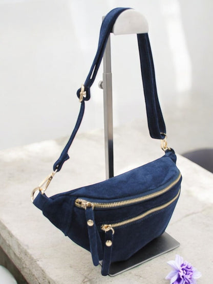 Sac banane croute de cuir velours 2 poches bleu marine