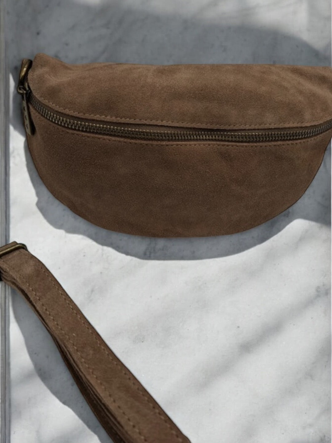 Sac banane cuir taupe bandouliere cuir taupe