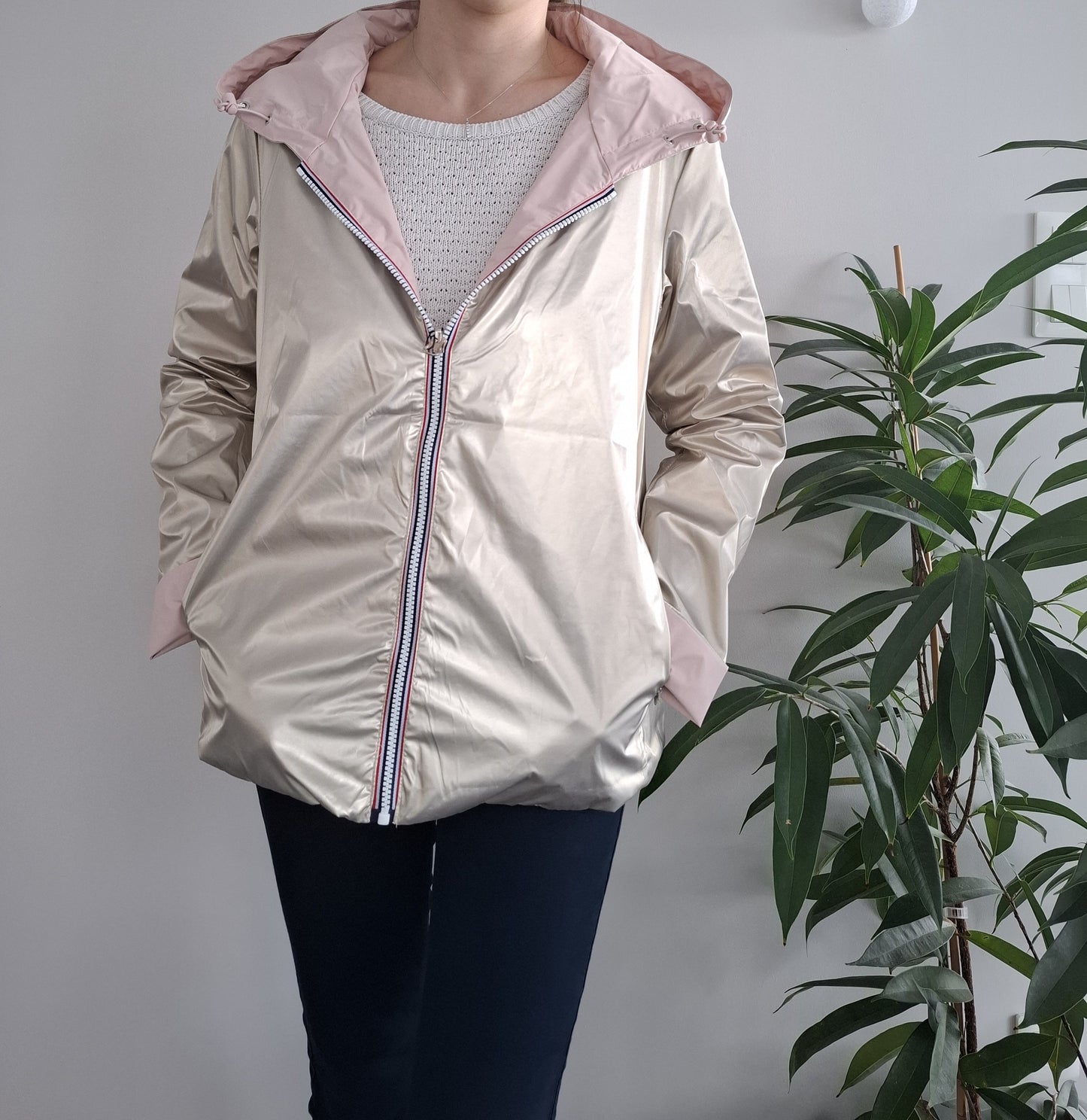 Laura Jo - Imperméable réversible court sans garnissage ouate couleur rose nude/doré