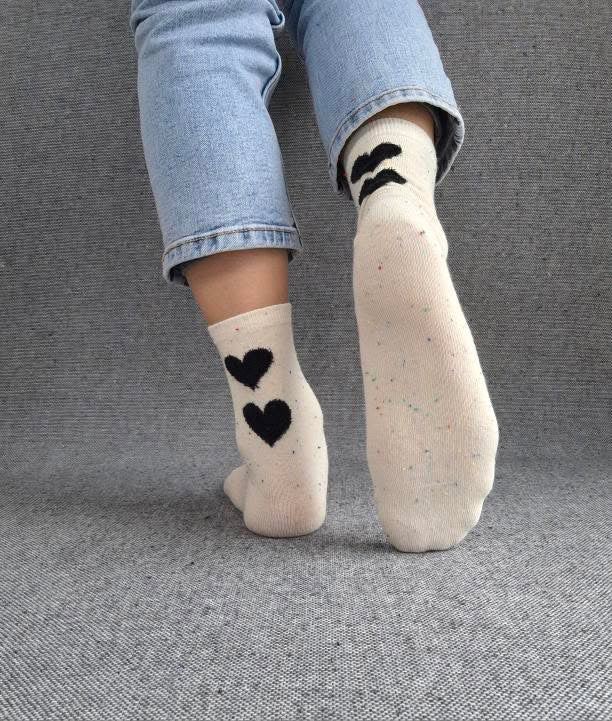 Nouveautés - Chaussettes blanches en coton à motif coeurs