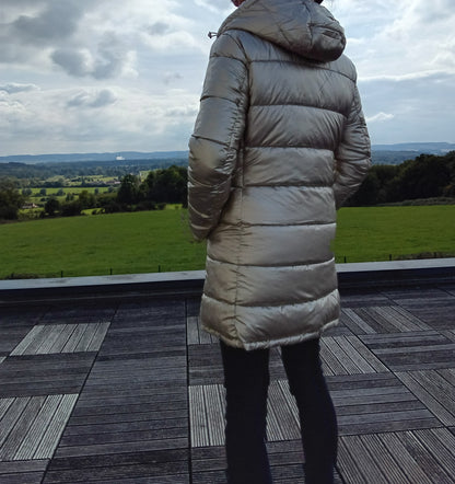 Melya Melody - Manteau long réversible et imperméable matelassé camel/doré - Curvy