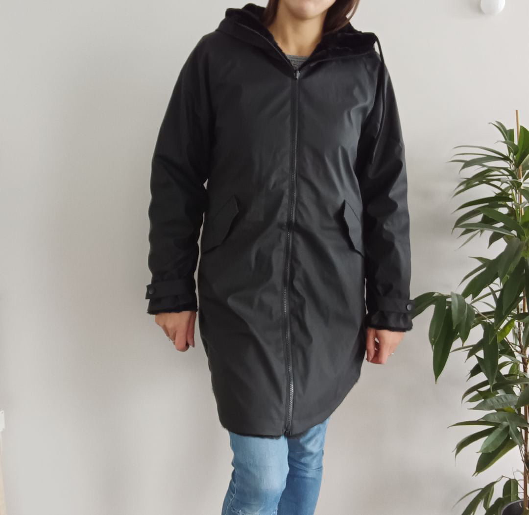 Melya Melody - Manteau long mi cuisses type ciré imperméable fourré réversible noir