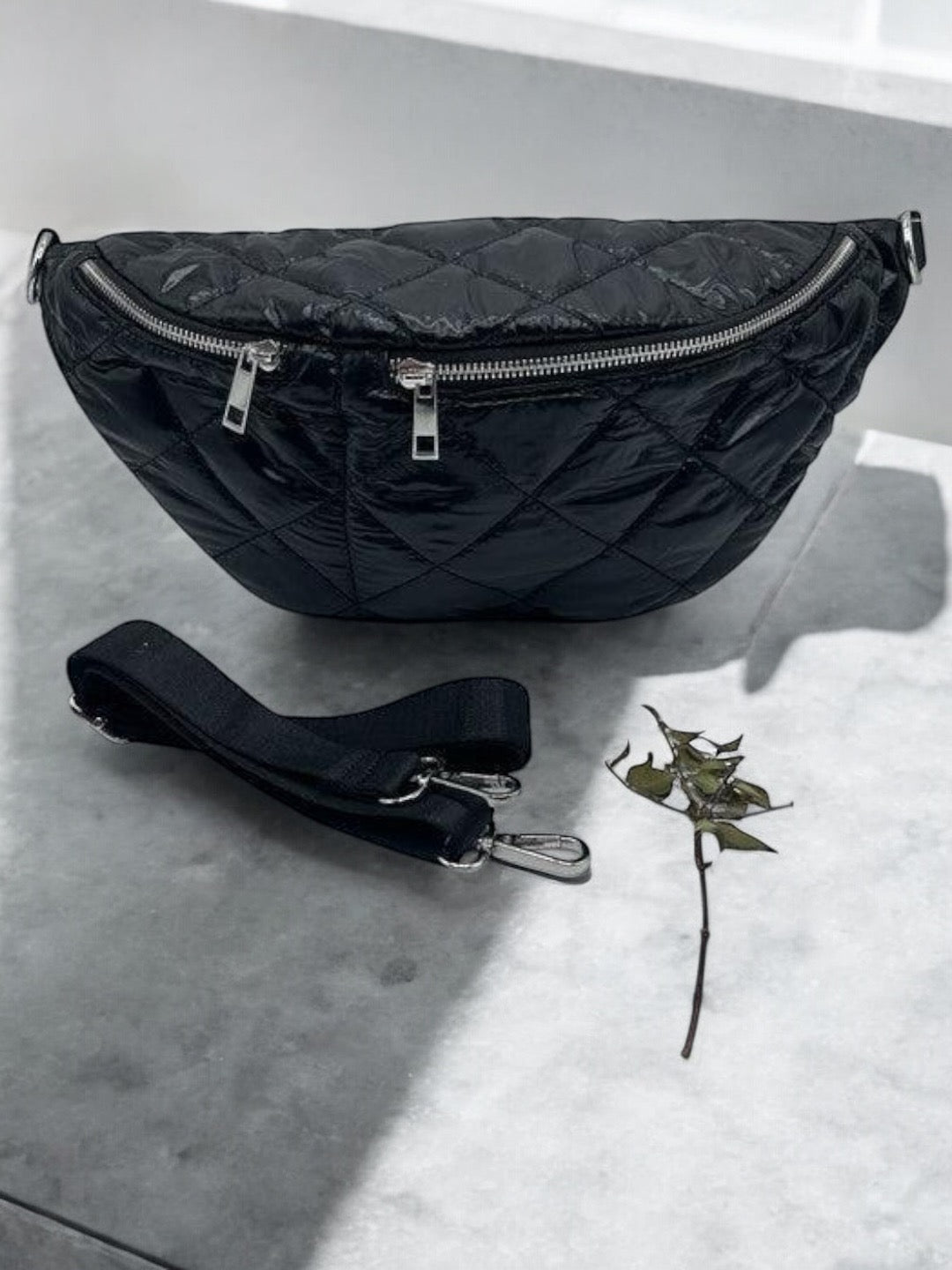 Sac banane XL matelassé effet doudoune noir