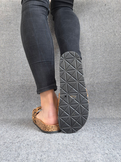 Chaussures sandales type Birk 1 bride cuivre tissu léopard marron noir