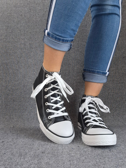 Chaussures baskets hautes simili cuir noir style converse