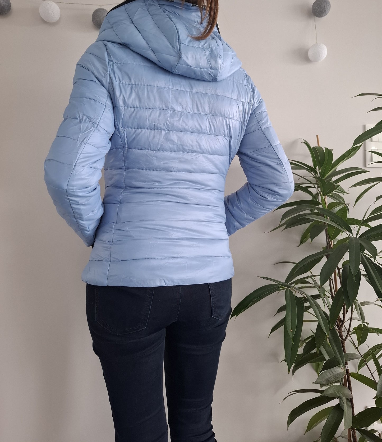 Attrait Paris - Manteau doudoune imperméable et matelassé bleu clair avec capuche