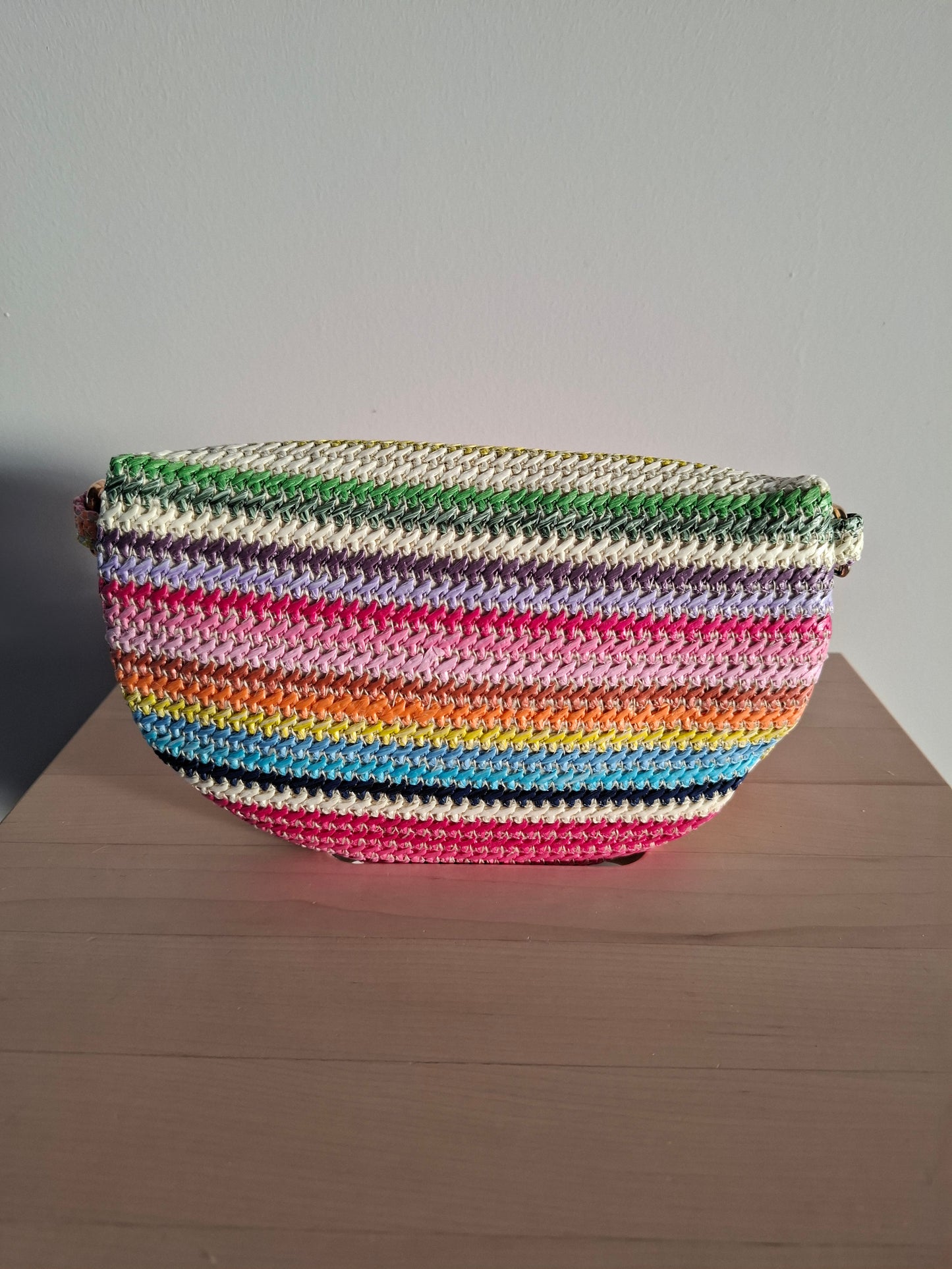 Sac banane en tissu avec un éventail de couleurs vives