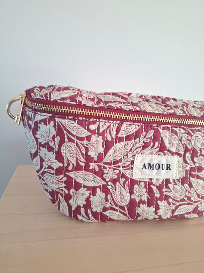Sac banane coton matelassé liberty floral toile de jouy rouge bordeaux et blanc