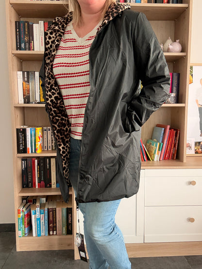 Parka Impermeable Reversible Larga de Mujer Laura Jo - Negra y Leopardo con Capucha