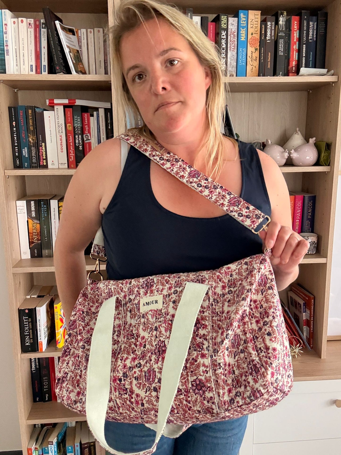 Sac Polochon "Amour" – Coton Matelassé Fleuri Rose & Bordeaux