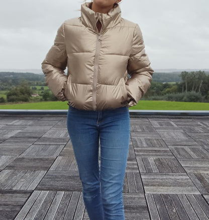 Melya Melody - Manteau court imperméable matelassé doré