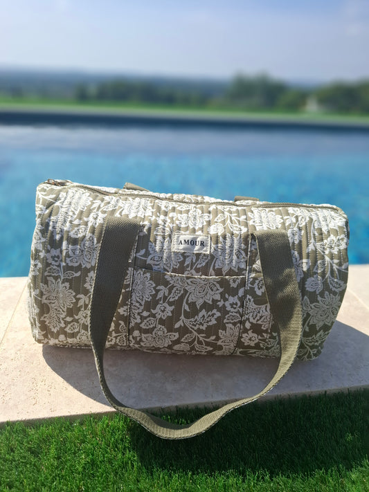 Sac polochon en coton matelassé liberty toile de jouy fleuri vert kaki et blanc