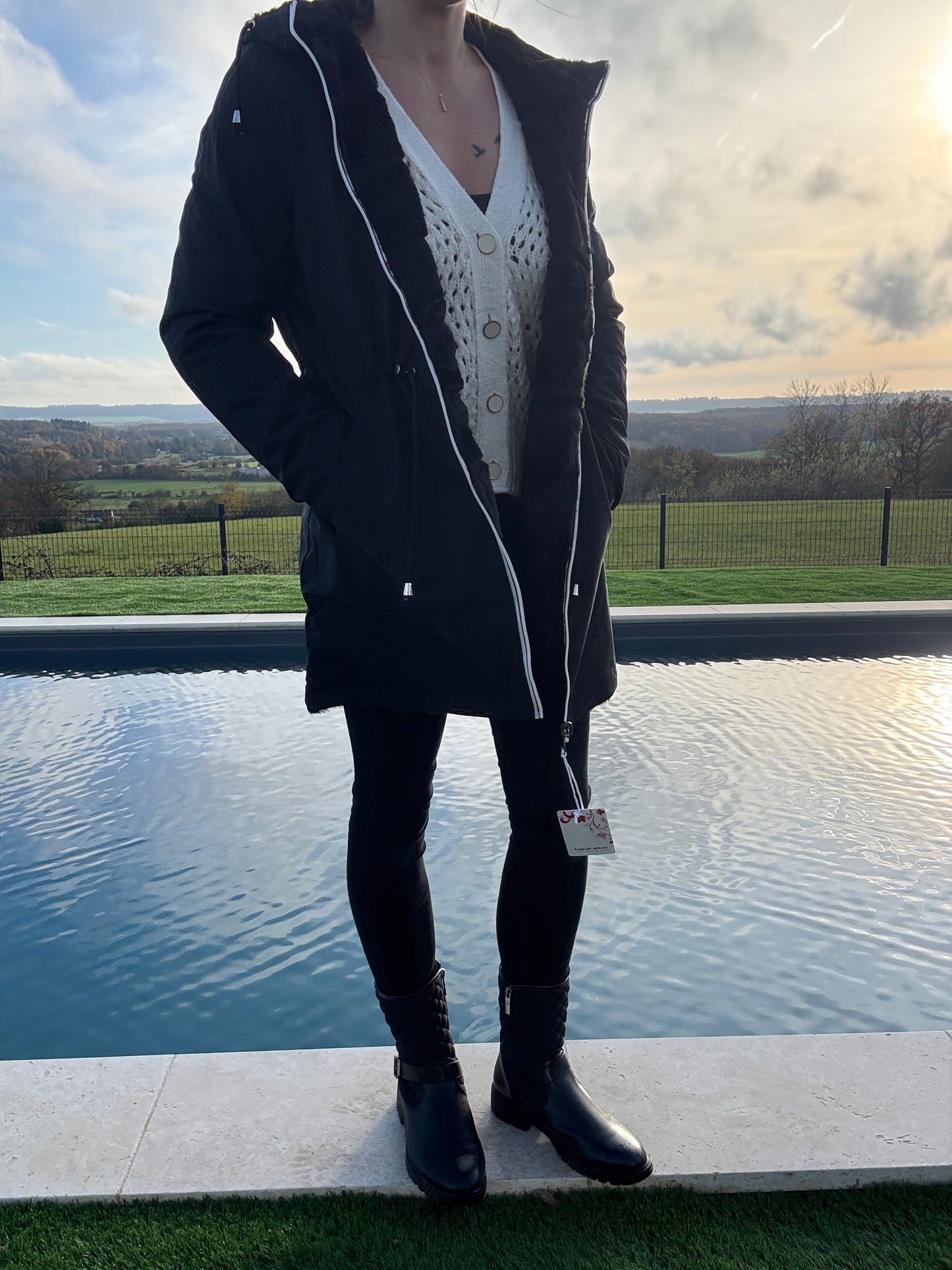 New Lolo - Manteau long noir réversible imperméable fourré fausse fourrure avec un cordon de resserrage à la taille - Curvy