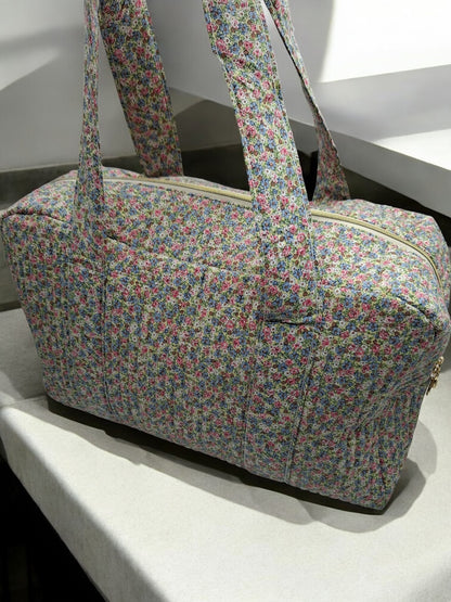 Sac week-end polochon en coton matelassé multicolore liberty fleuri rose bleu et blanc