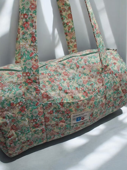 Nouveautés - Sac polochon en coton matelassé motifs à fleurs vert d’eau