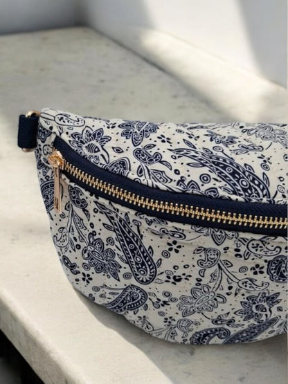 Sac banane coton matelassé liberty motif paisley bleu marine